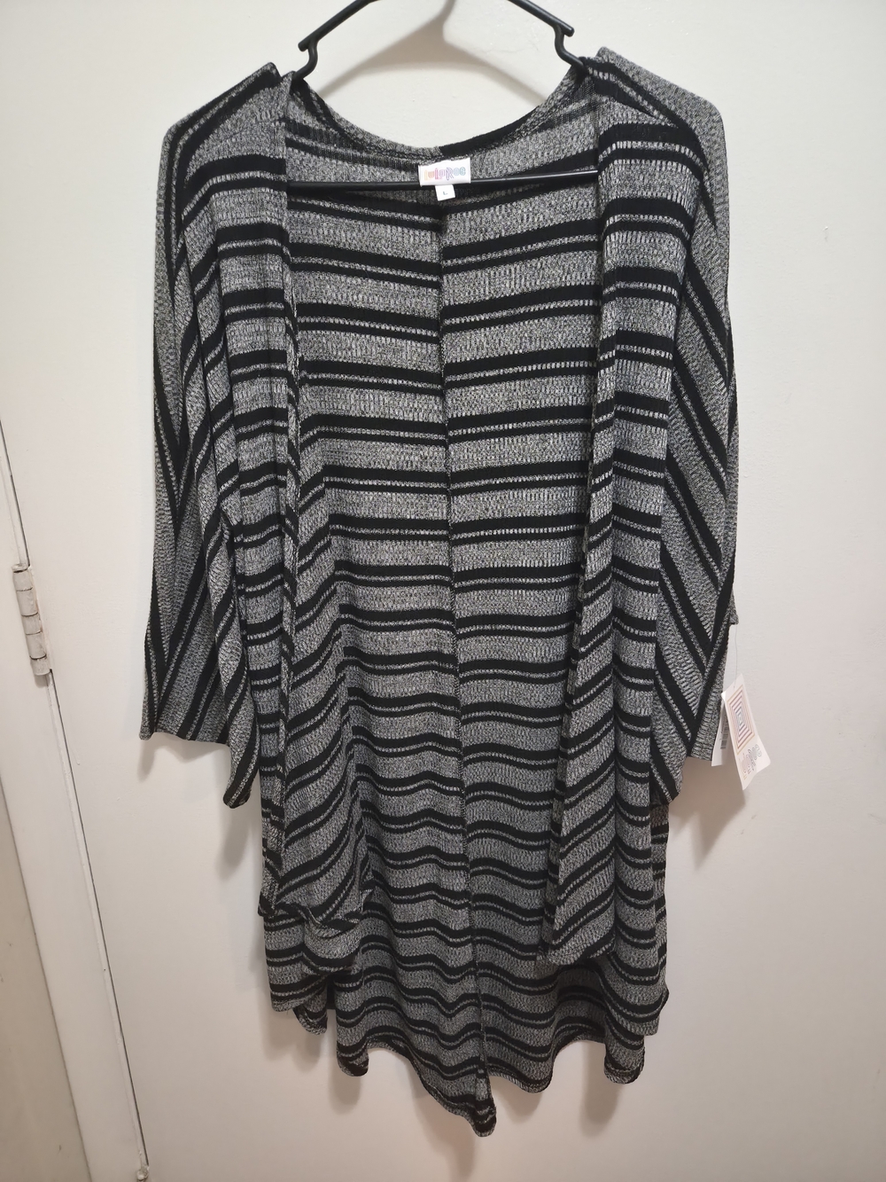 NWT LuLaRoe Lindsay Kimono Cardigan Black Grey Striped Knit Large L